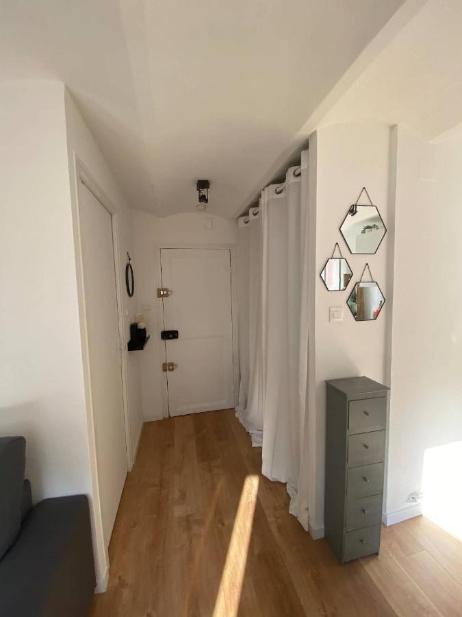 Studio Le Rocher, Menton Apartment Bagian luar foto
